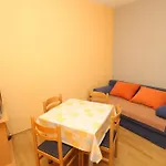 Apartman By The Sea Mrljane, Pasman - 8463 Nevidane